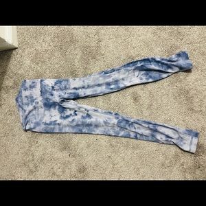 Blue/purple tie-dye lululemon leggings.